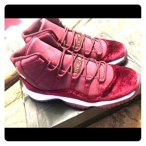 Retro11 Jordan’s  size 7. Collectors Edition